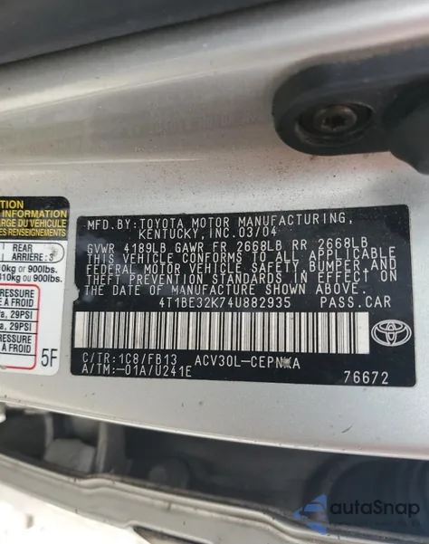 2004 Toyota Camry Le z USA, uszkodzony, nr VIN 4T1BE32K74U882935